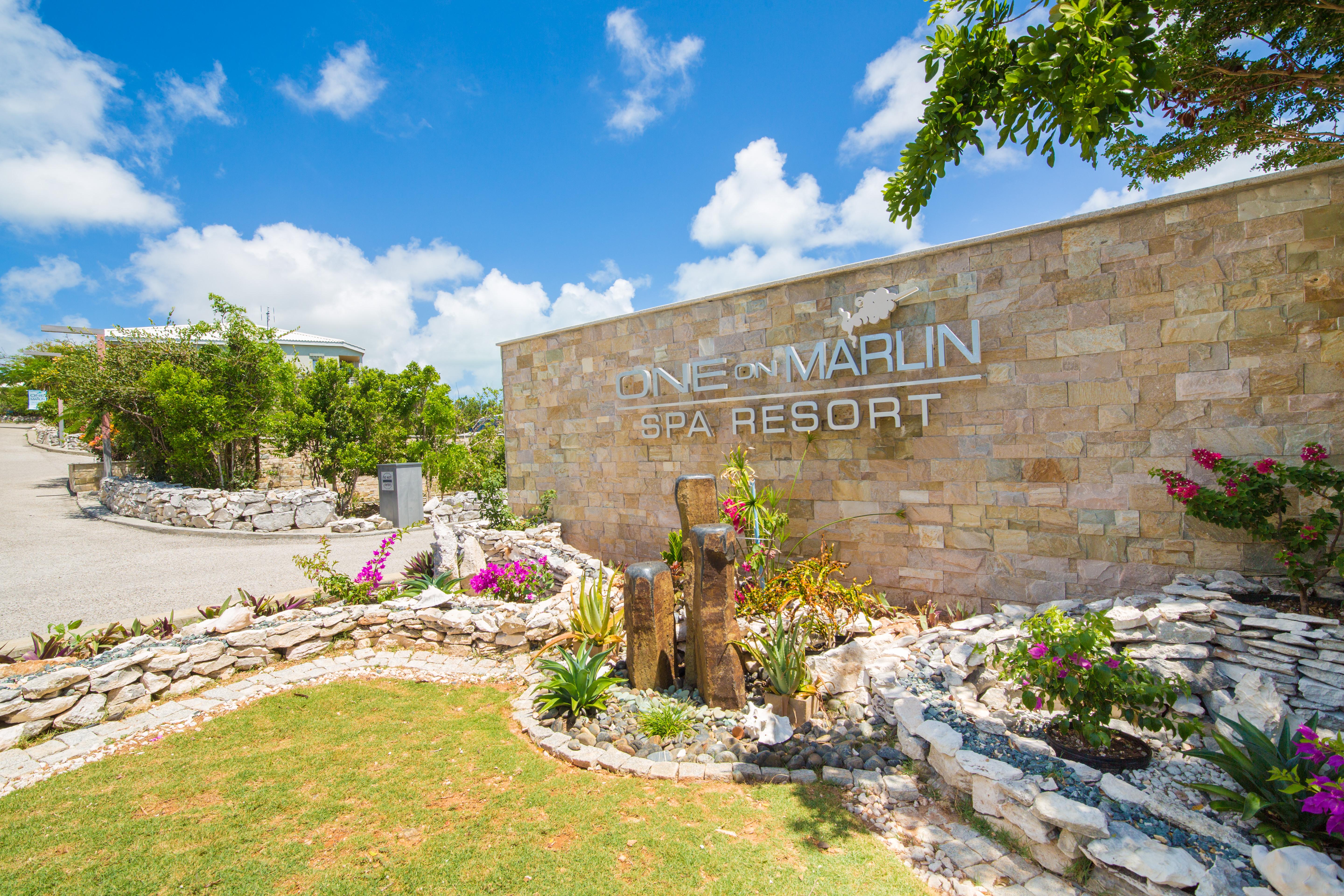 One On Marlin Resort (Adults Only) Turtle Cove Luaran gambar